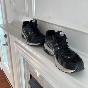 Nike Air Max Moto 9 - 11.5